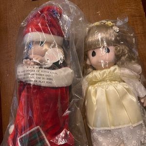 Precious moments Christmas dolls set of two, brand new,